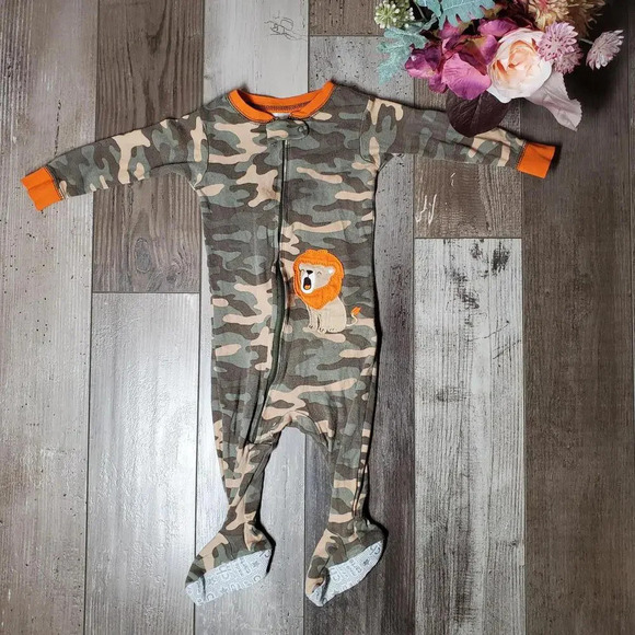 Child of Mine by Carter's Size 6-9m Green and Orange Camo Footed Sleeper GUC - Picture 7 of 11